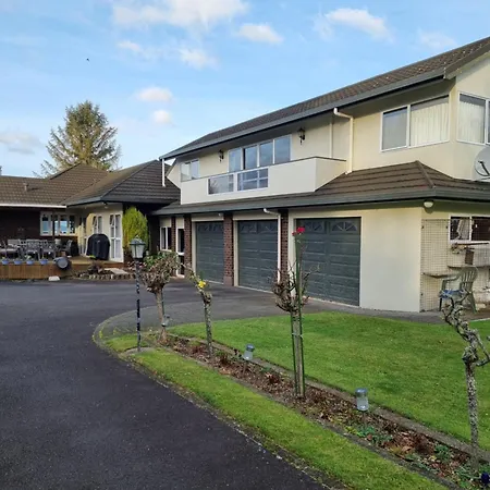 Tuiglen Lakeside Apartment Rotorua Exterior photo